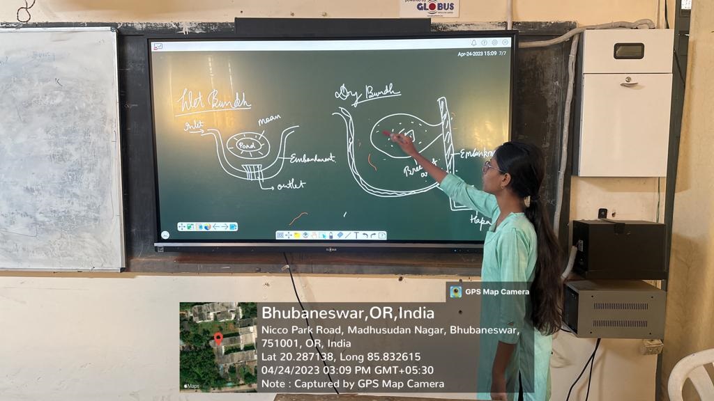 SmartClassRoom3.jpg